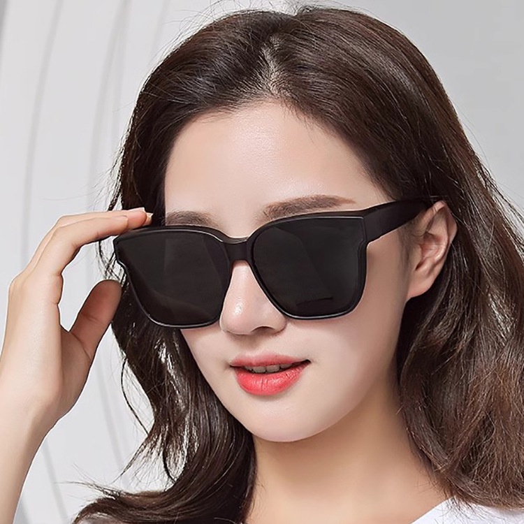 Kính Mát Gọng Vuông Thời Trang Mới Cho Nam Nữ Màu Sắc