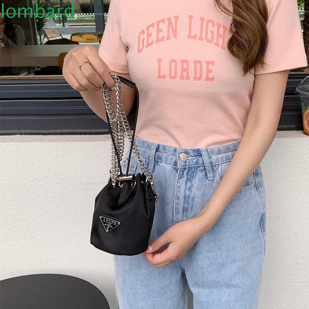 Túi Đeo Chéo Vai Hình Tam Giác Thương Hiệu Thời Trang Giản Dị Dành Cho Nữ