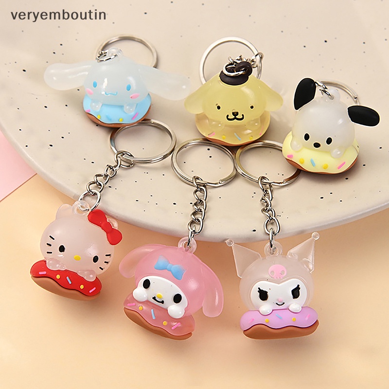 Móc Khóa Xe Hơi Hình Búp Bê Mèo Sanrio Cinnamoroll Bằng Cao Su Mềm