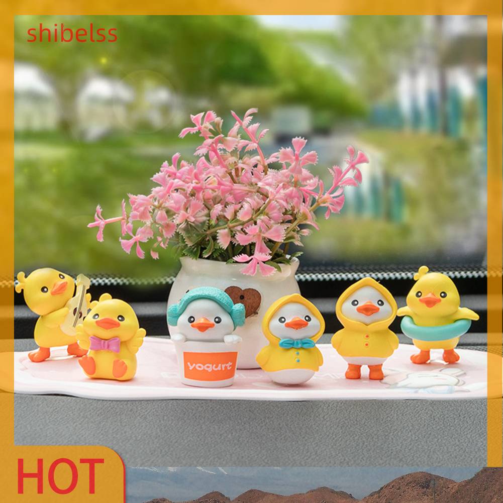 Tượng Vịt Vàng Hoạt Hình Mini Trang Trí Xe Hơi