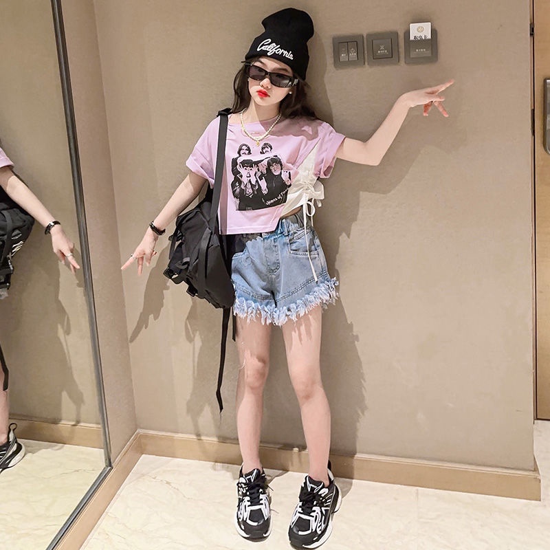 Bộ đồ thời trang mùa hè cho bé gái 2023 new t-shirt + quần short denim cắt xén 4-6-9-13 tuổi quần áo trẻ em