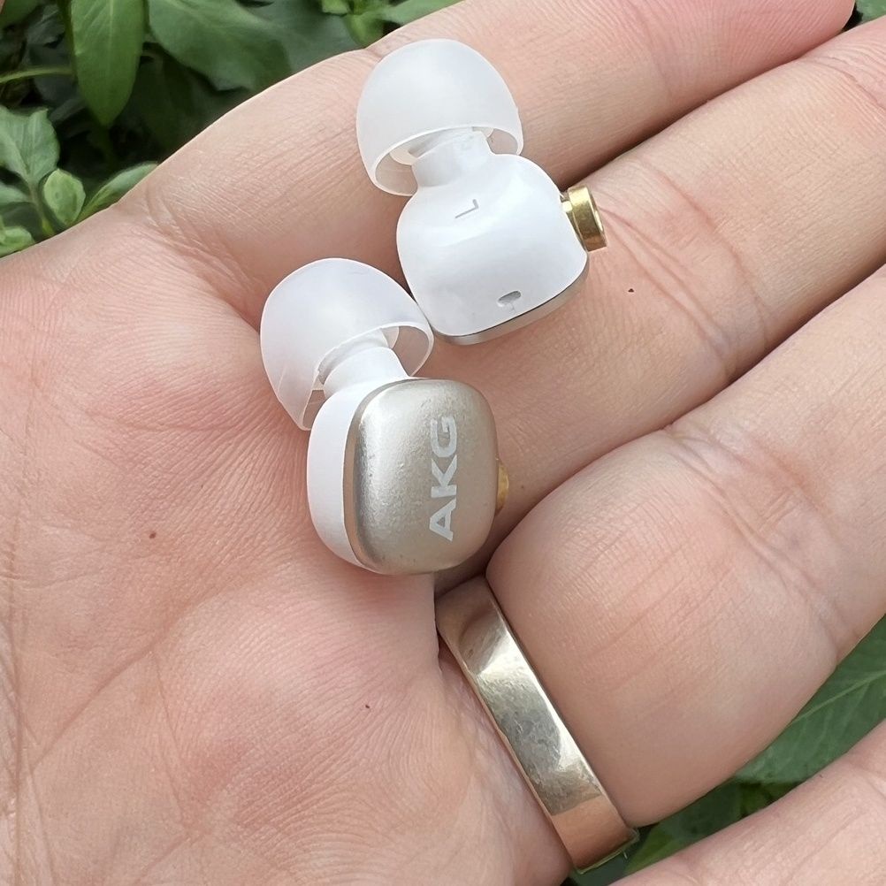 Tai Nghe Nhét Tai ddsfh300 mmcx Có Ba Tông Màu Chất Lượng Cao