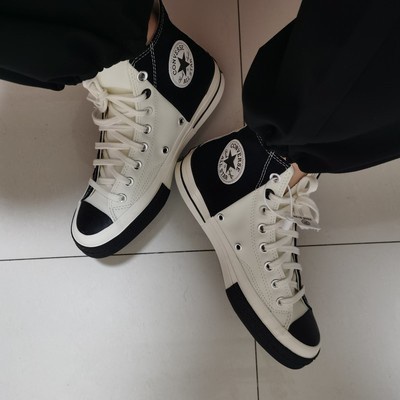 Đôi Giày Thể Thao Cao Cổ In Chữ Chuck 1970 Màu Trắng Đen Thời Trang 6BV5