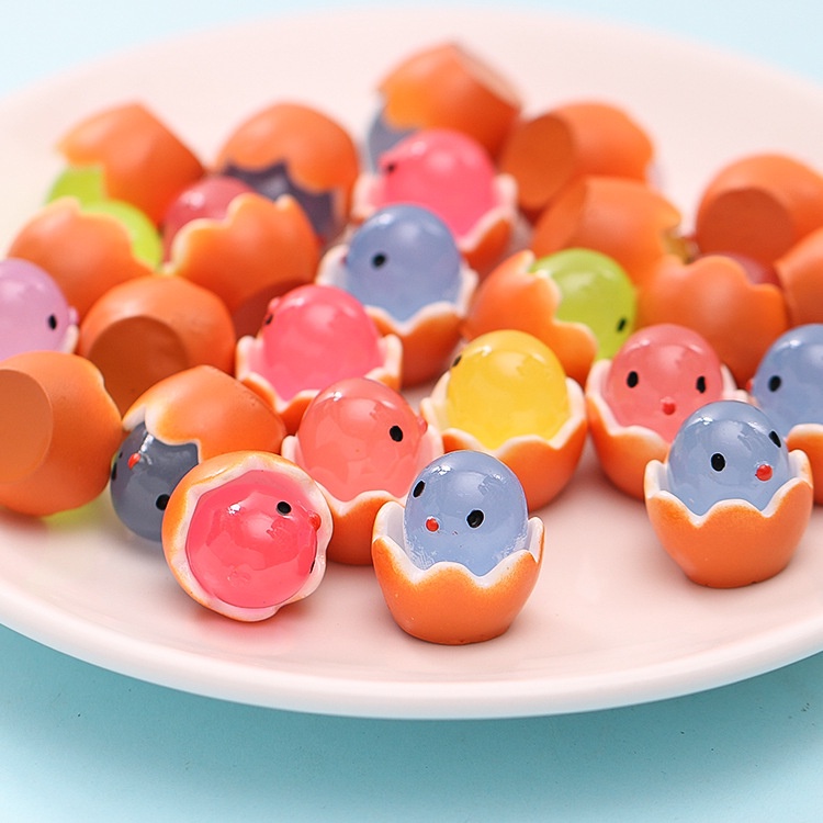 Mô Hình Charm Phát Sáng Gà Con Đội Vương Miện Trang Trí Phong Cảnh Xinh Xắn Dễ Thương.