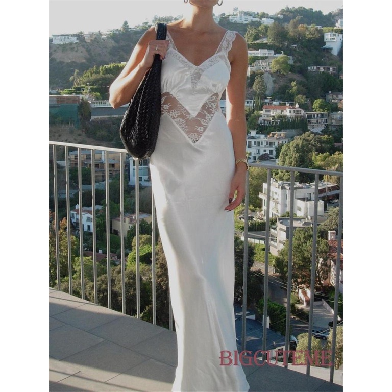 [] - Đầm Dài Satin Không Tay Cổ Chữ V Hở Lưng Phối Ren Ôm Dáng Đi Tiệc Màu Trắng / Đen Cho Nữ
