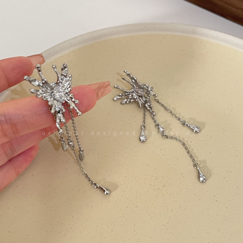 Khuyên Tai Dáng Dài Đính Đá Zircon Hình Bướm Độc Đáo Chất Lượng Cao