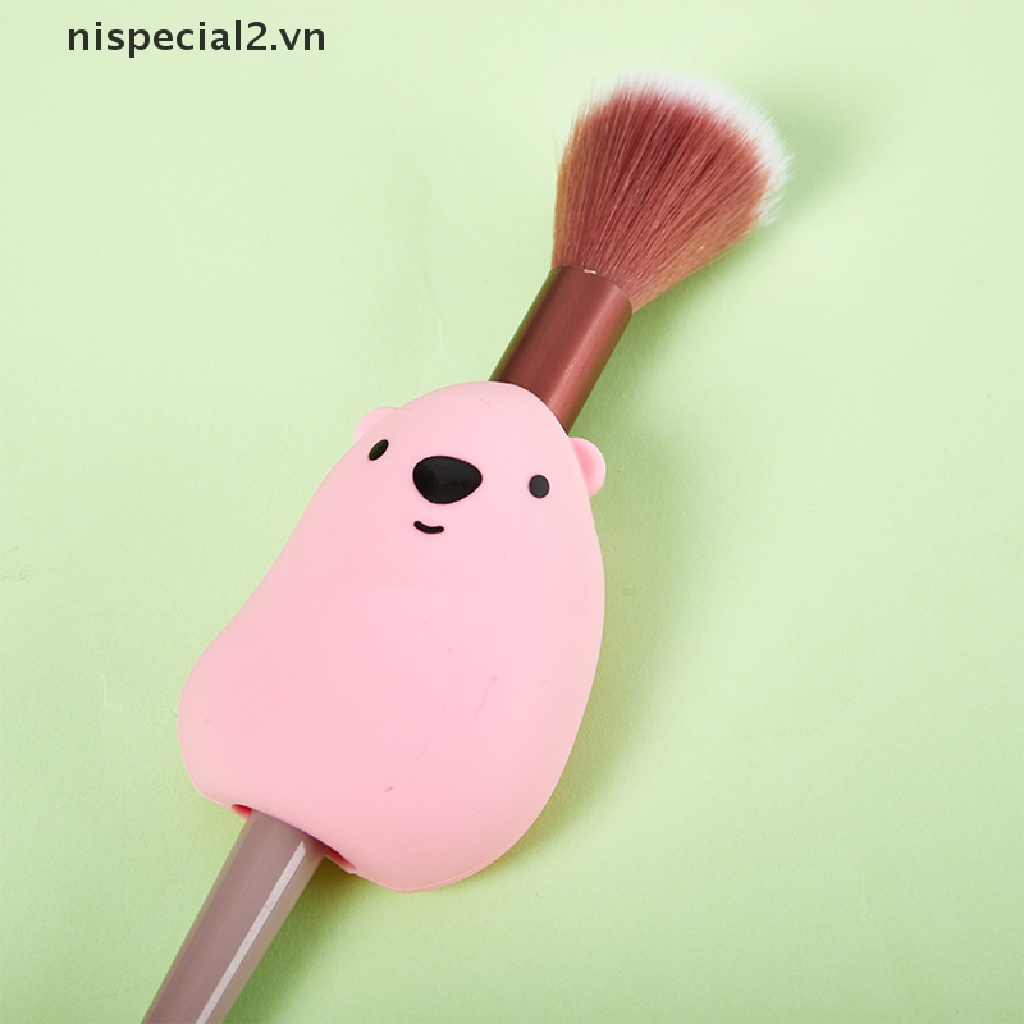1 Nắp Đậy Cọ Trang Điểm Bằng Silicon Kèm Thảm Vệ Sinh Tiện Dụng