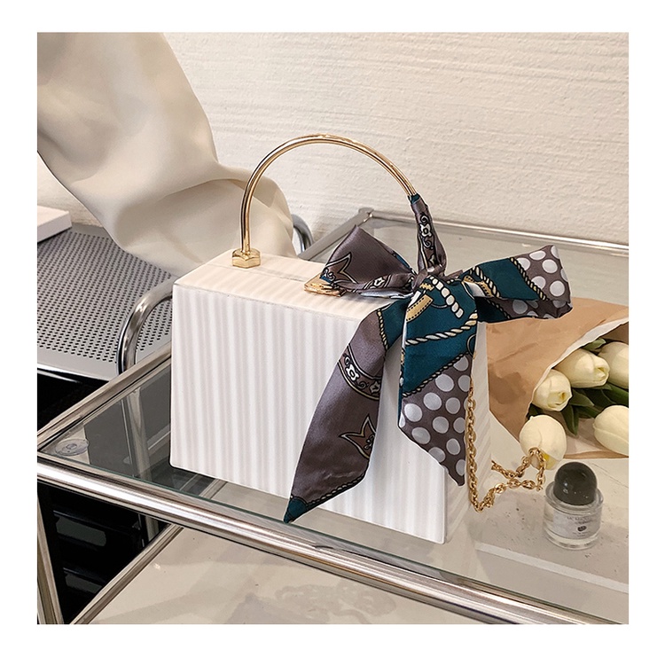 Túi Đeo Vai Hình Vuông Cỡ Nhỏ Bằng Lụa Phối Dây Đeo Sợi Xích Phong Cách Hàn Quốc Thời Trang Cho Nữ