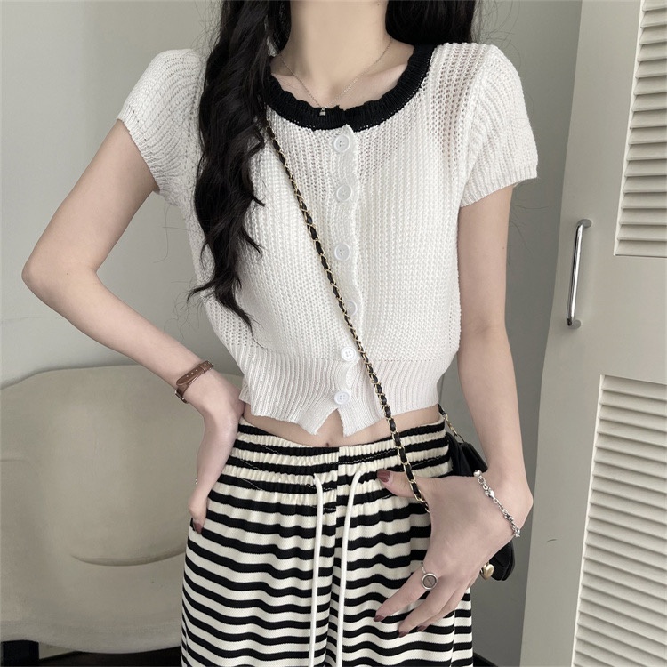 Áo len nữ dệt kim phối cổ màu croptop MS1130