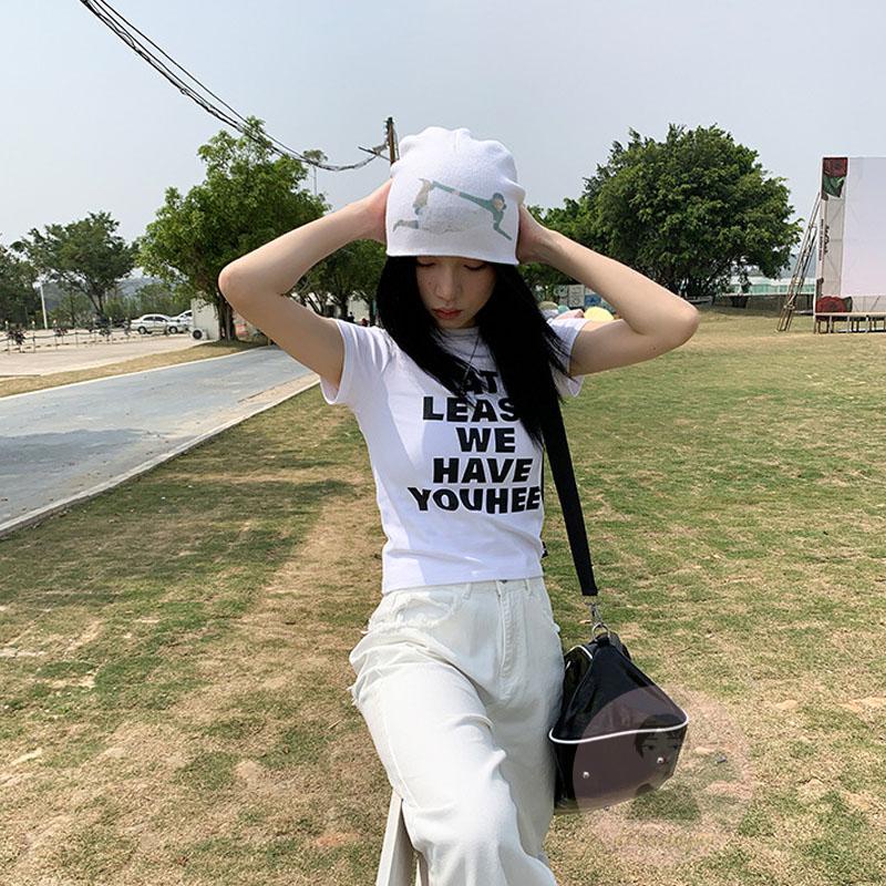 Áo Thun Nữ Ngắn Tay Cổ Tròn In Chữ Thời Trang