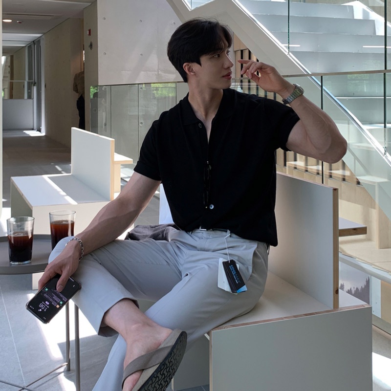 Áo Thun polo Dệt Kim Tay Ngắn Dáng Rộng Màu Đen Phong Cách Hàn Quốc Thời Trang Mùa Thu Cho Nam