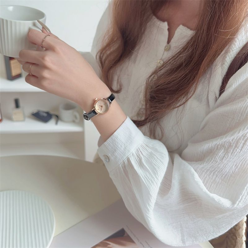 Đồng Hồ Đeo Tay Kiểu Dáng Đơn Giản Sang Trọng Dành Cho Nữ