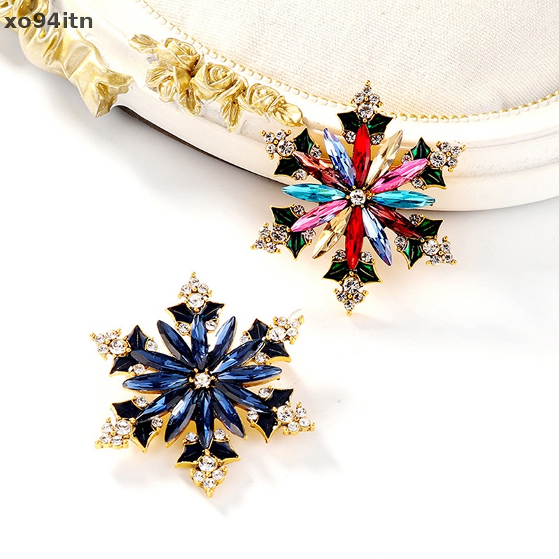 Ghim Cài Áo Hình Bông Tuyết Đính Đá Nhân Tạo Thời Trang