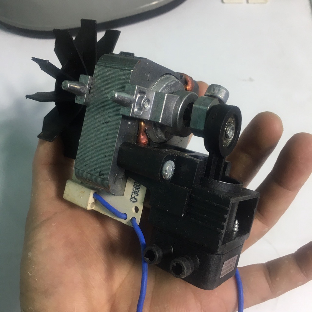 Máy thổi khí , hút chân không mini điện 220V