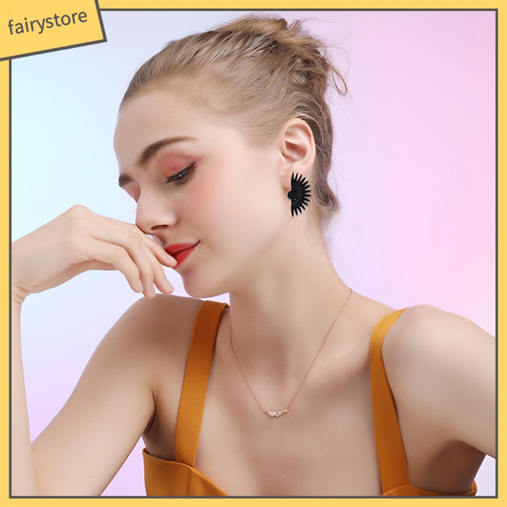 Bông Tai Hình Cánh Vỏ Sò Đính Đá Sang Trọng