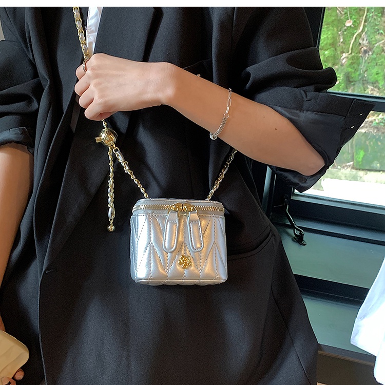 Túi Đeo Chéo Hình Vuông Nhỏ Thêu Họa Tiết Phong Cách Mới Mùa Hè Dễ Phối Đồ Cho Nữ