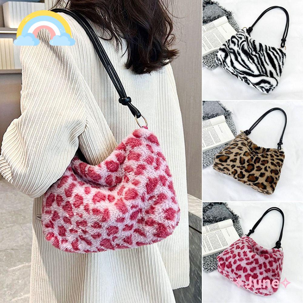 Túi Xách Đeo Vai Phủ Bông Thời Trang Mùa Đông Sành Điệu