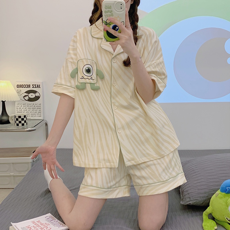 Bộ Đồ Ngủ Áo Thun Tay Ngắn In Hoạt Hình Phối Quần Short Kẻ Sọc Thời Trang Mùa Hè Cho Nữ