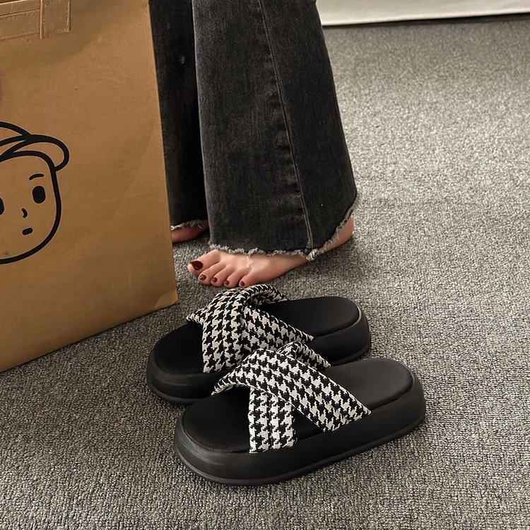 KaBaiQi Dép bánh mì guốc dép giày nữ Màu Sắc Đơn Giản Thoải Mái Cao Gót Chống Trơn Trượt dép đế xuồng 28ZHDLX063006