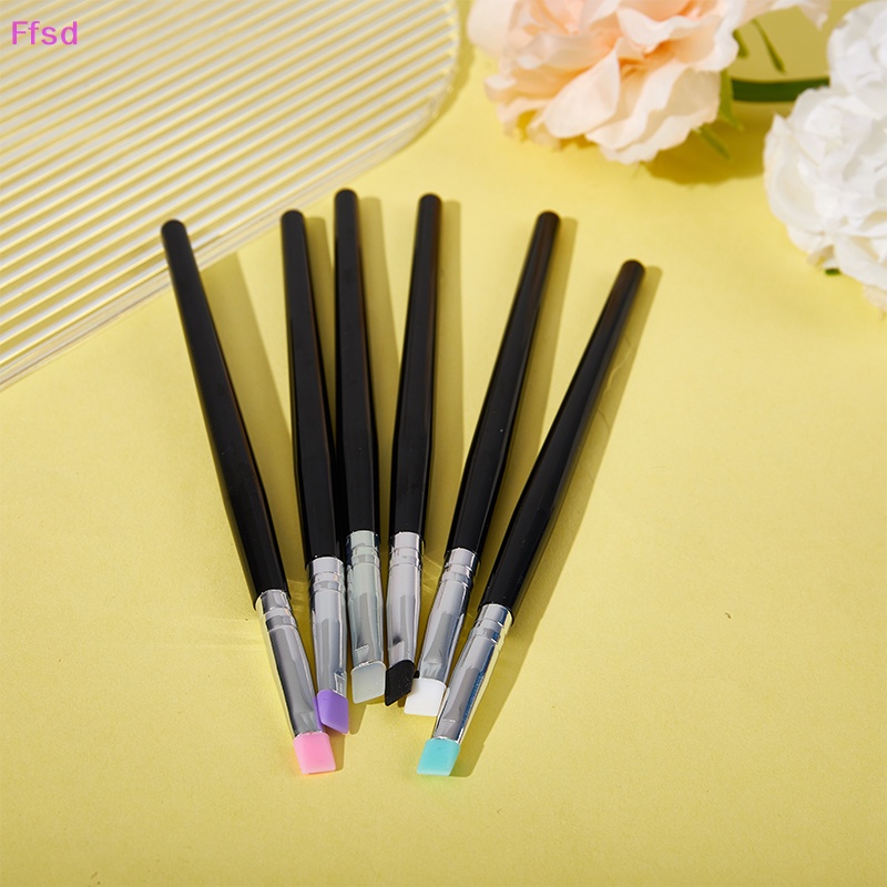 1 Cọ Chải Lông Mi Chất Liệu Silicon Mềm