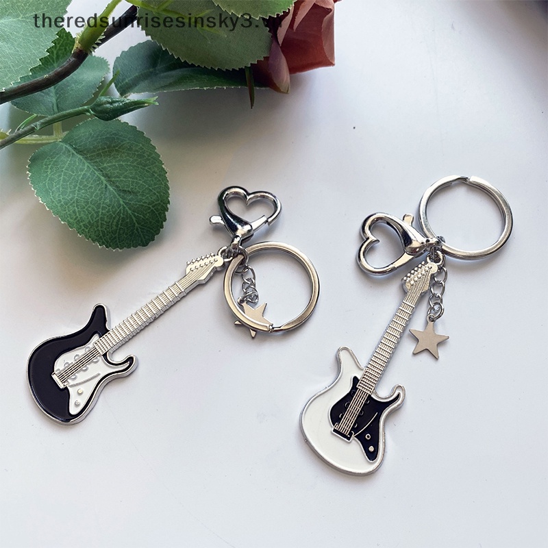 Móc Khóa Hình Đàn Ghita Trắng Đen Y2k Phong Cách Vintage Thời Trang Cho Nữ