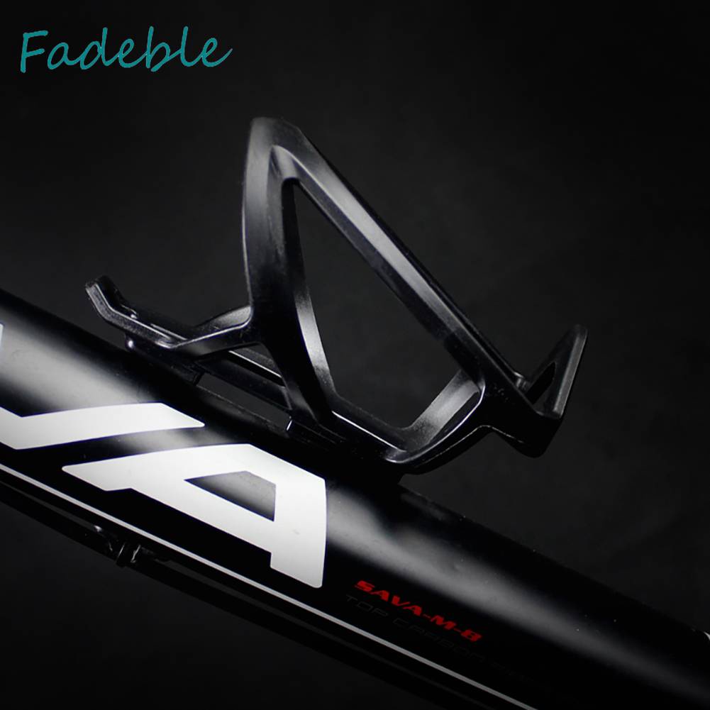 Bình Nước Thể Thao 650ML Kèm Giá Đỡ Tiện Lợi