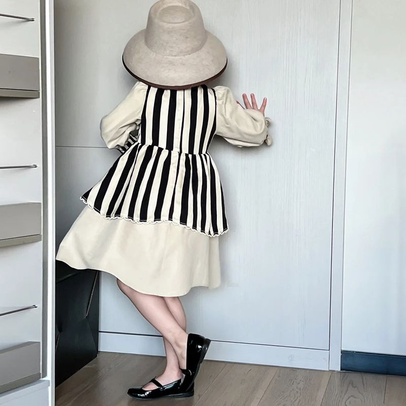 Đầm Công Chúa Tay Dài Phối Ren Họa Tiết Kẻ Sọc Thời Trang Xuân Thu 2023 Cho Bé Gái