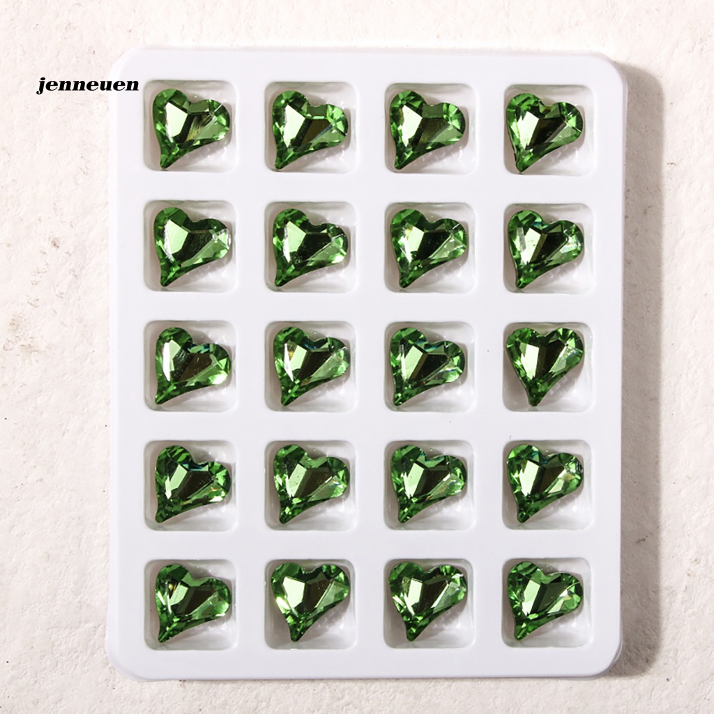 Set 20 Phụ Kiện Trang Trí Móng Tay Nghệ Thuật Hình Trái Tim 3D Xinh Xắn