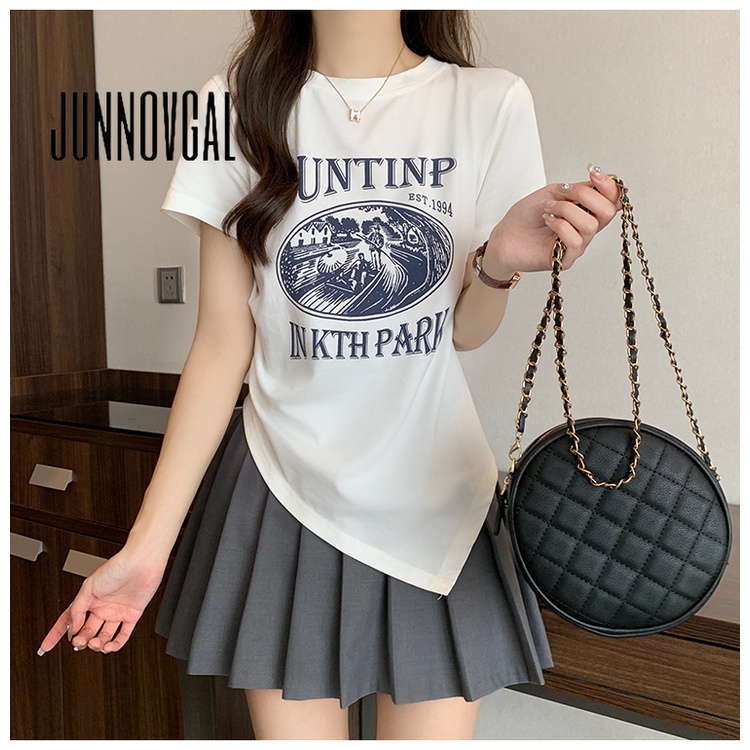 Áo thun JUNNOVGAL thiết kế vai trước gợi cảm in hình thời trang mới