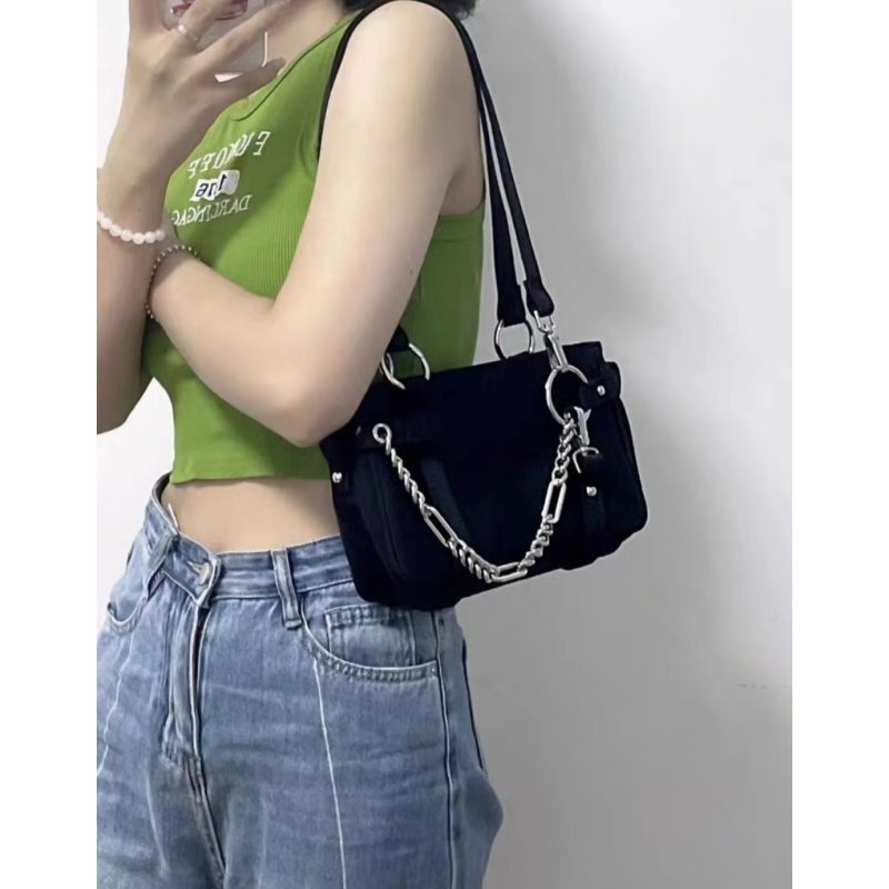 Túi Xách Đeo Dưới Cánh Tay Phối Dây Xích Mẫu Mới 2022 Niche Cho Nữ