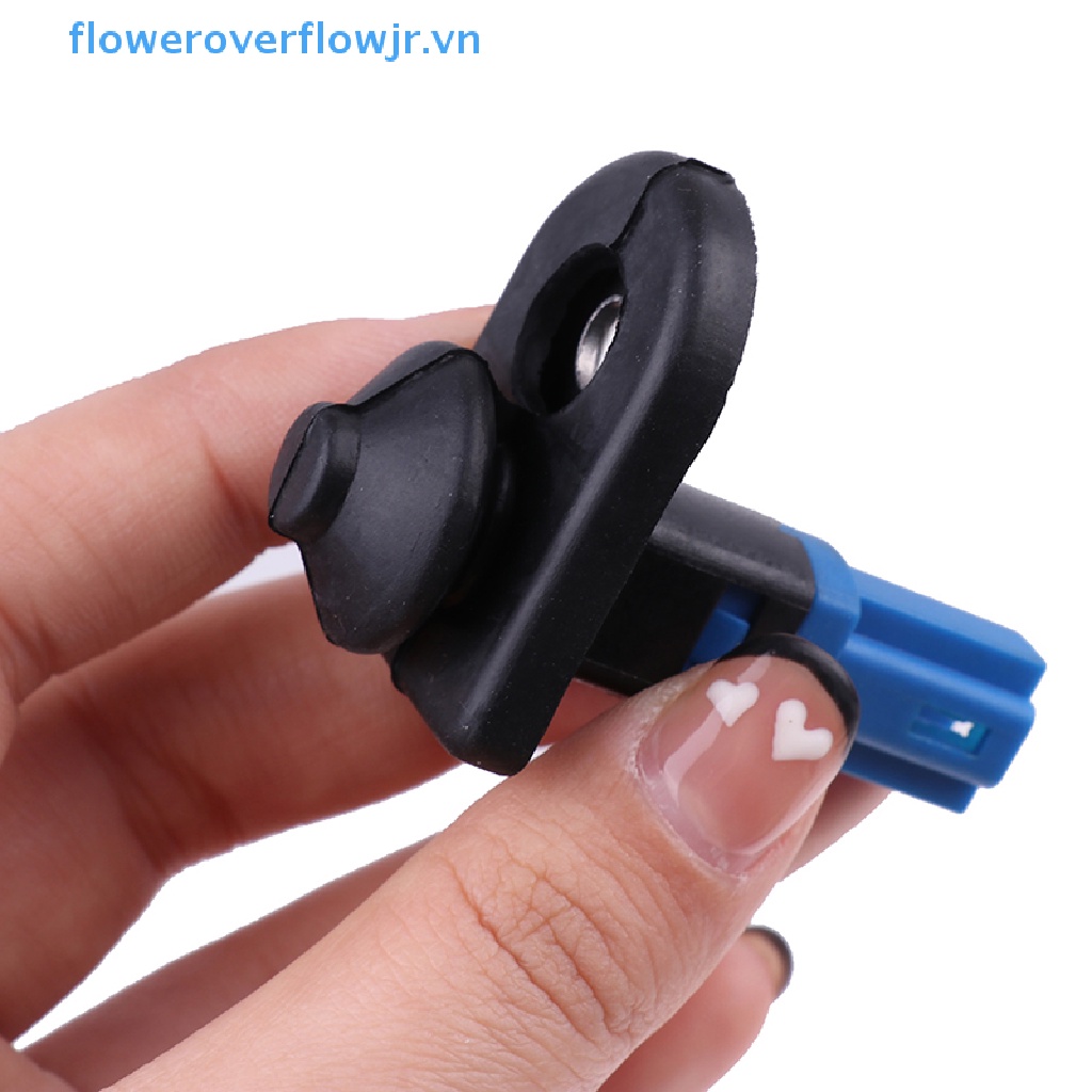 Công Tắc Đèn Gắn Cửa Xe Hơi Pajero Cheetah V31 V32 V33 CS6