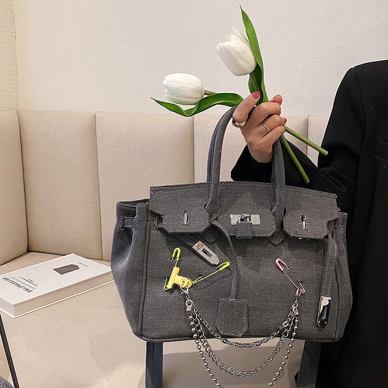 Túi Đeo Chéo Canvas Phối Khóa Bạch Kim Phong Cách Mới 2022