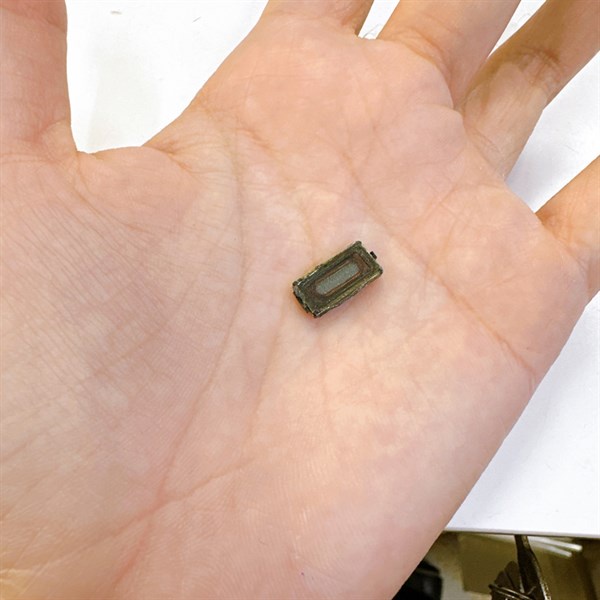 Loa trong Nokia 150 - 216  hàng như hình.