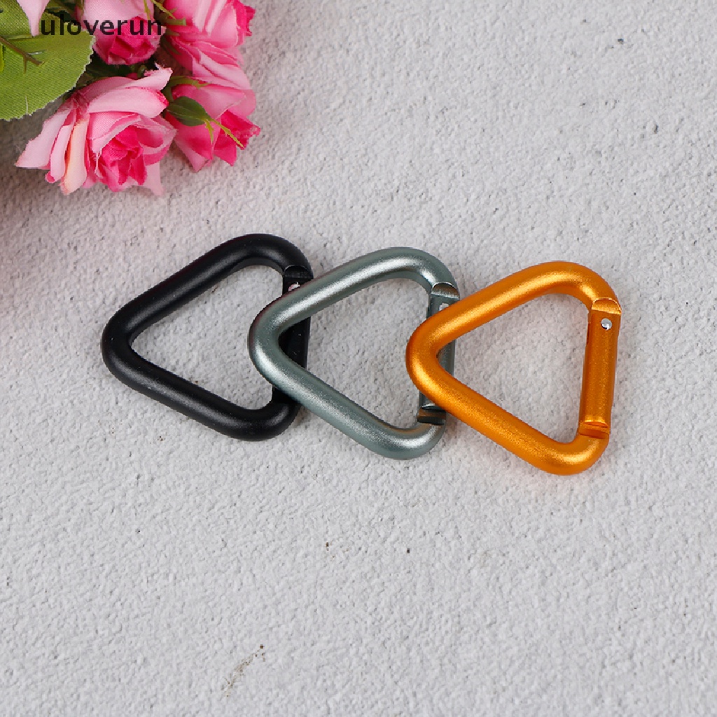 1 Móc Khóa Hình Tam Giác Đa Năng Tiện Dụng Khi Đi Cắm Trại