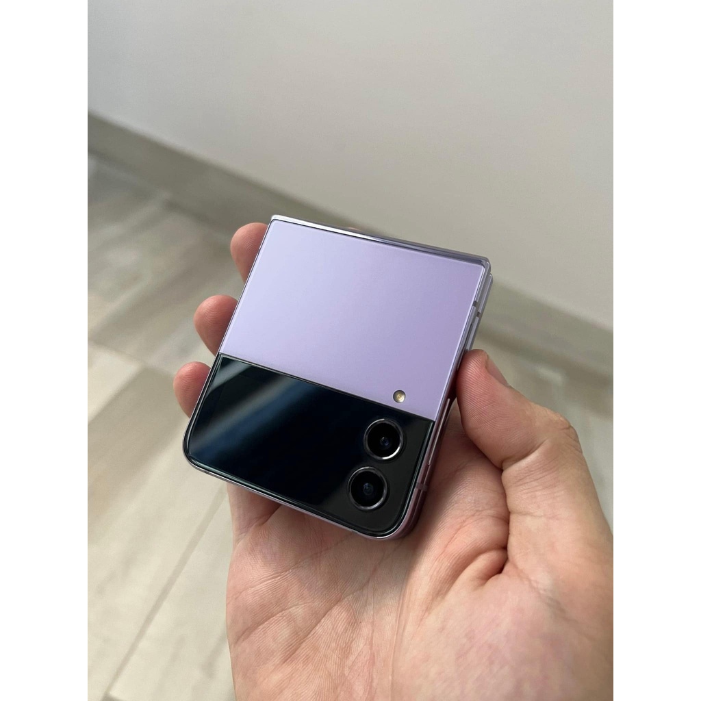 Điện thoại Samsung Z Flip 4 bản 256GB - Máy mới fullbox nguyên seal - Bảo Hành 12 Tháng | BigBuy360 - bigbuy360.vn