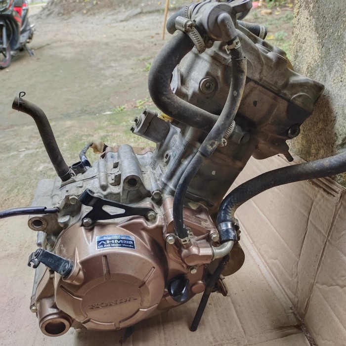 MÁY SONIC , CBR 150 LÊN CHO WINNER CÒN ĐẸP MỚI CHẠY 20KM