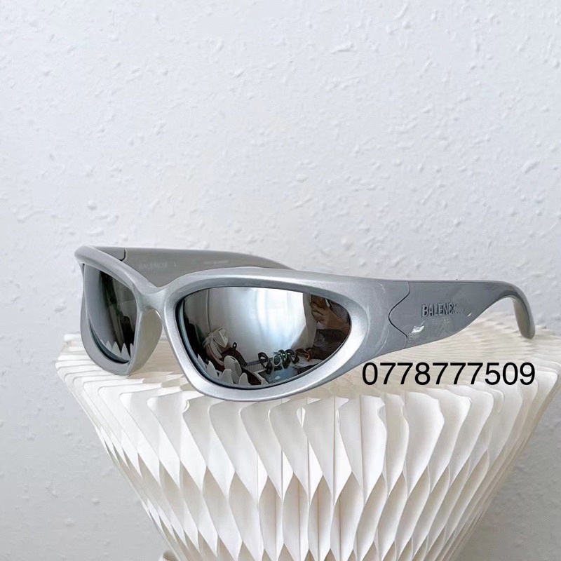 Kính Hiệu Cá Tính Balen Hot Hit Trendy