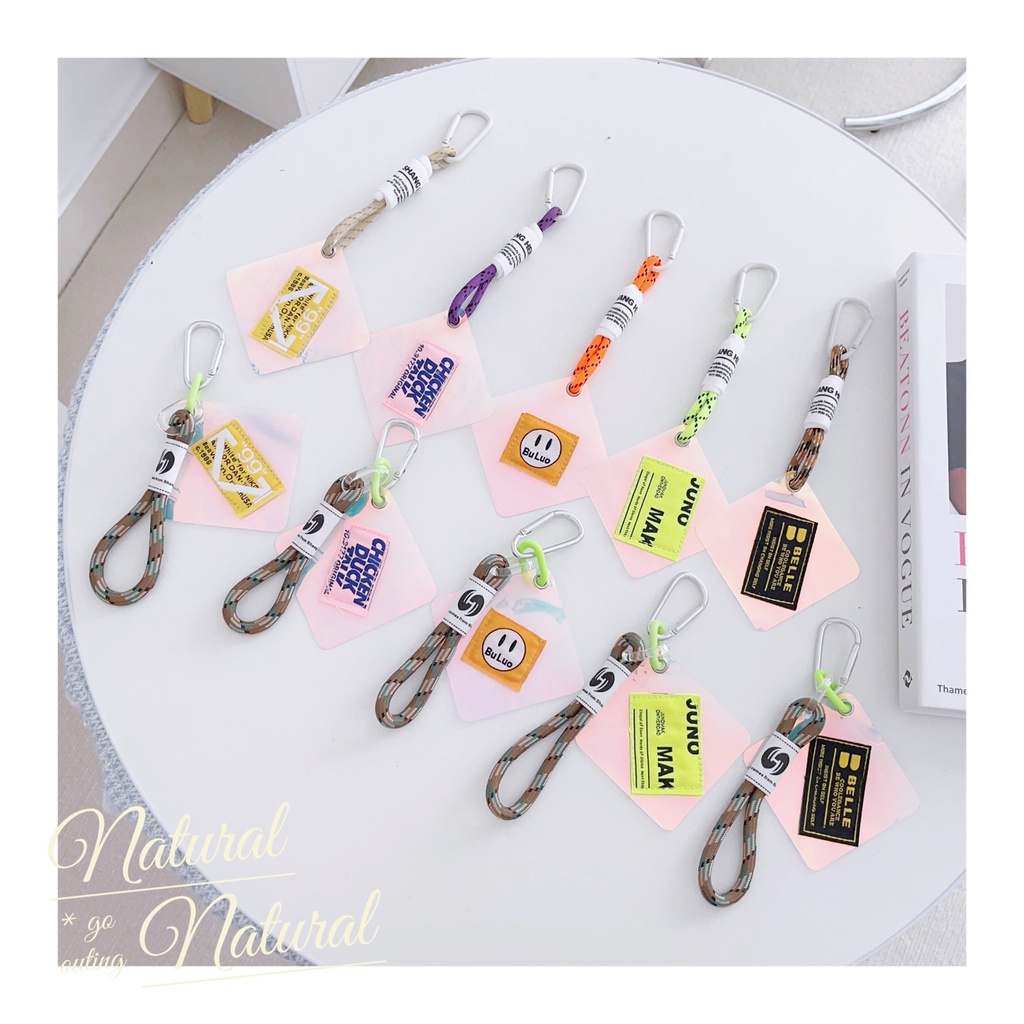 Ốp Điện Thoại Bằng nylon Họa Tiết Dễ Thương Có Ngăn Đựng Thẻ Kèm Dây Đeo Và Móc Khóa Cho iphone / airpods