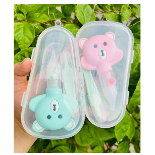 Dụng cụ hút mũi hình Gấu kèm gắp rỉ mũi cho bé, chất liệu Silicon mềm mại an toàn cho mũi bé