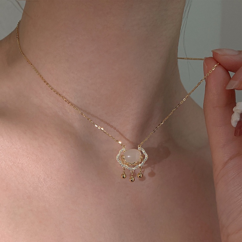 Vòng cổ Mặt Hình Đám Mây Thiết Kế Sang Trọng Cổ Điển