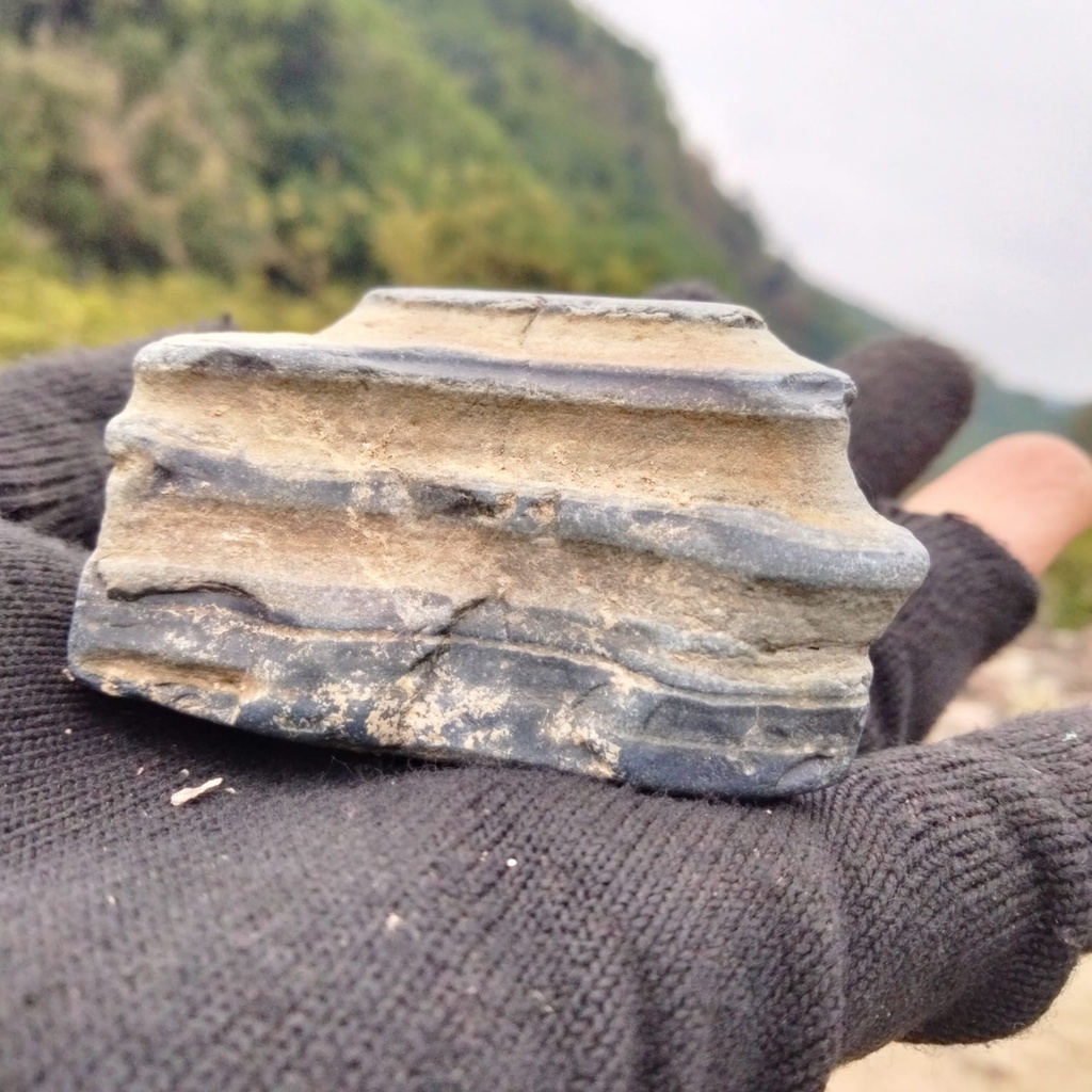 Đá Cuội Vân Mây Siêu Đẹp Nhiều Màu Trang Trí Hồ Cá Tép , Thuỷ Sinh, Sen Đá, Sân Vườn/ Chậu Cây, DYI, Terrarium