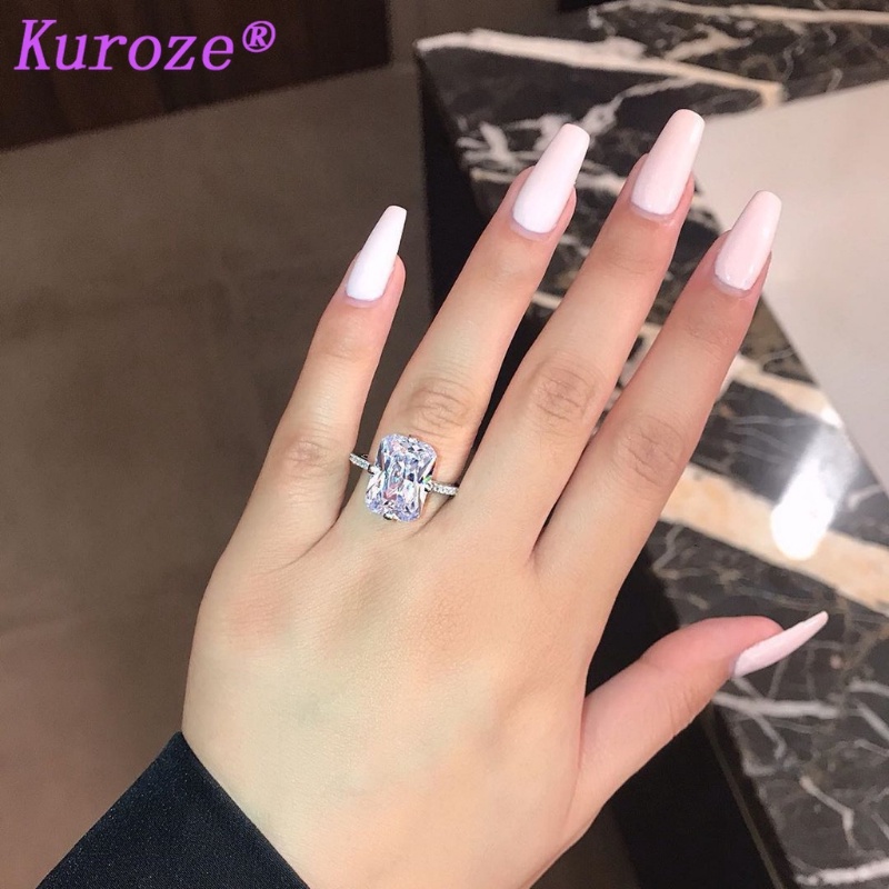 Nhẫn Mạ Vàng Trắng 18K Mặt Vuông Đính Đá Pha Lê