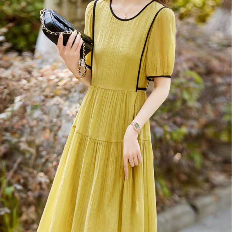 Đầm Dáng Rộng Nhiều Công Dụng Phong Cách Mới Mùa Hè Màu Trắng Bơ Cỡ Lớn Niche JJ