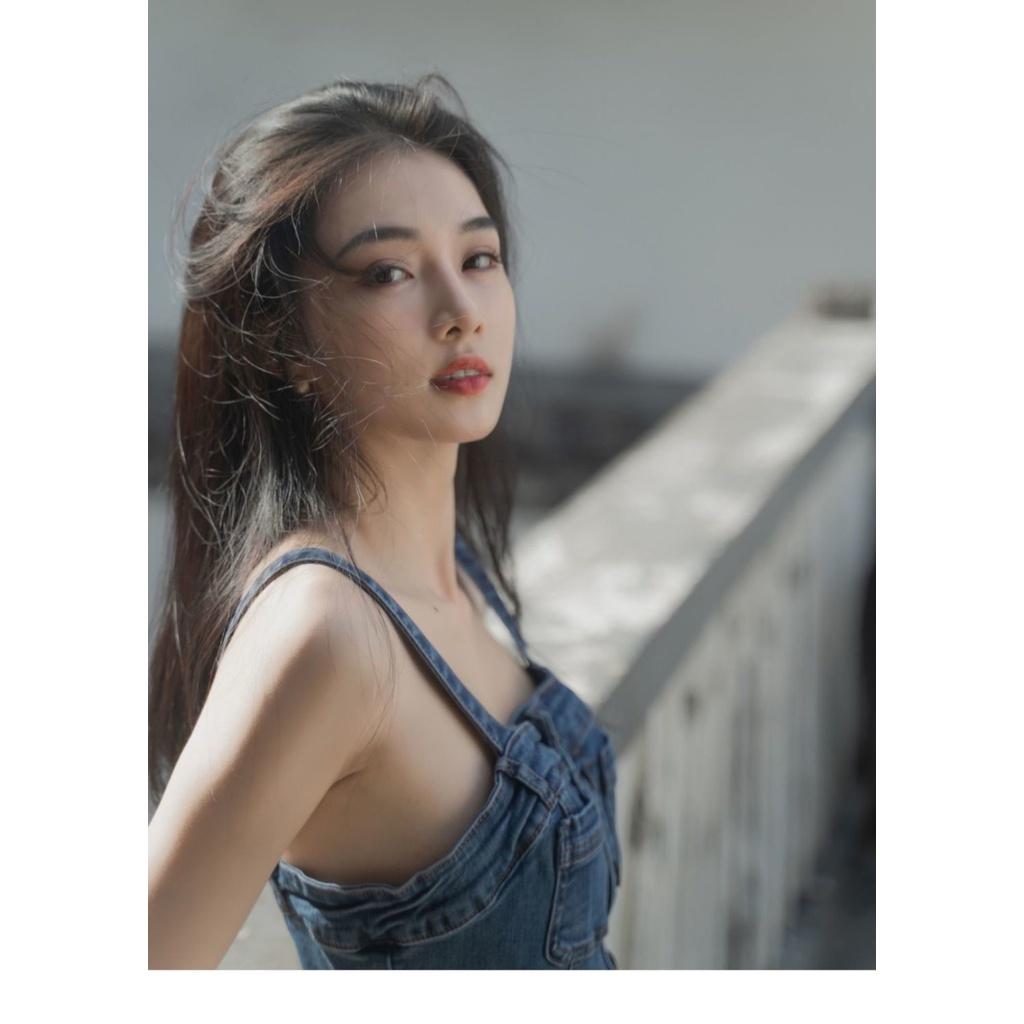 Đầm Denim Mùa Hè 2023 Thiết Kế Hai Dây Nhấn Eo Cao Cấp Phong Cách Pháp Cho Nữ