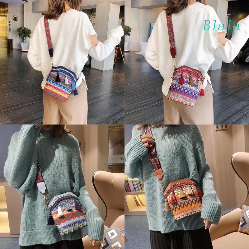 Túi Đeo Chéo Đựng Điện Thoại Đính Núm Tua Thời Trang