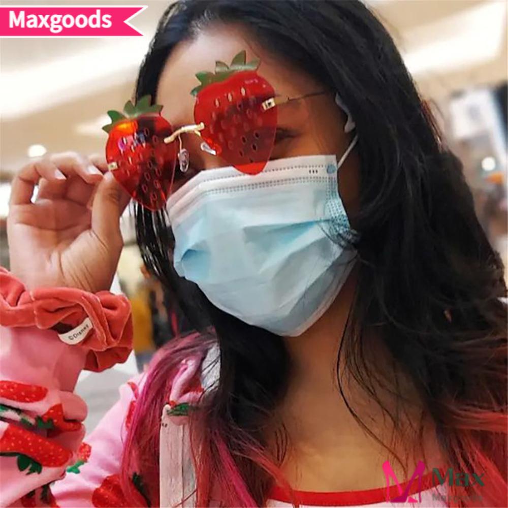 Kính Mát Hình Trái Dâu Thời Trang Cho Nữ