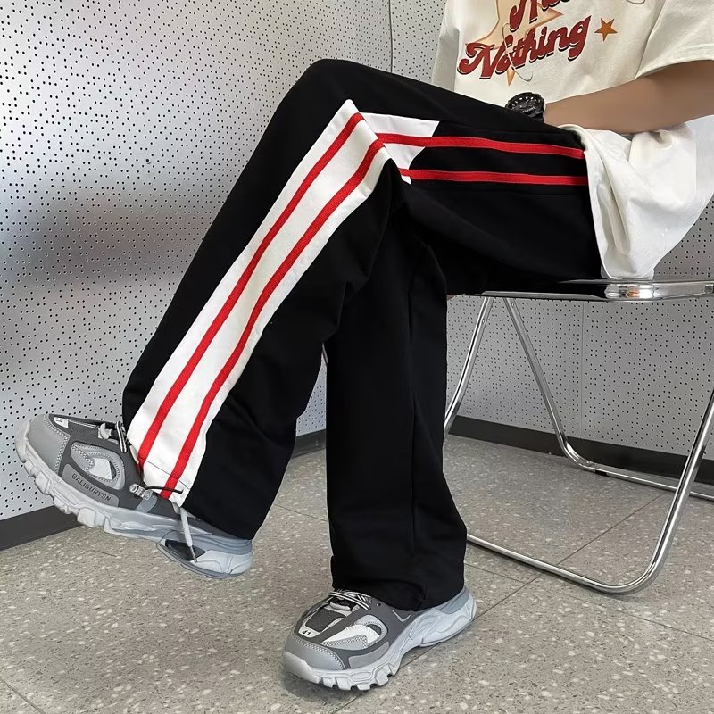 Quần Dài Ống Rộng Màu Đỏ Đen Phong Cách Retro Mỹ Cá Tính Cho Nam
