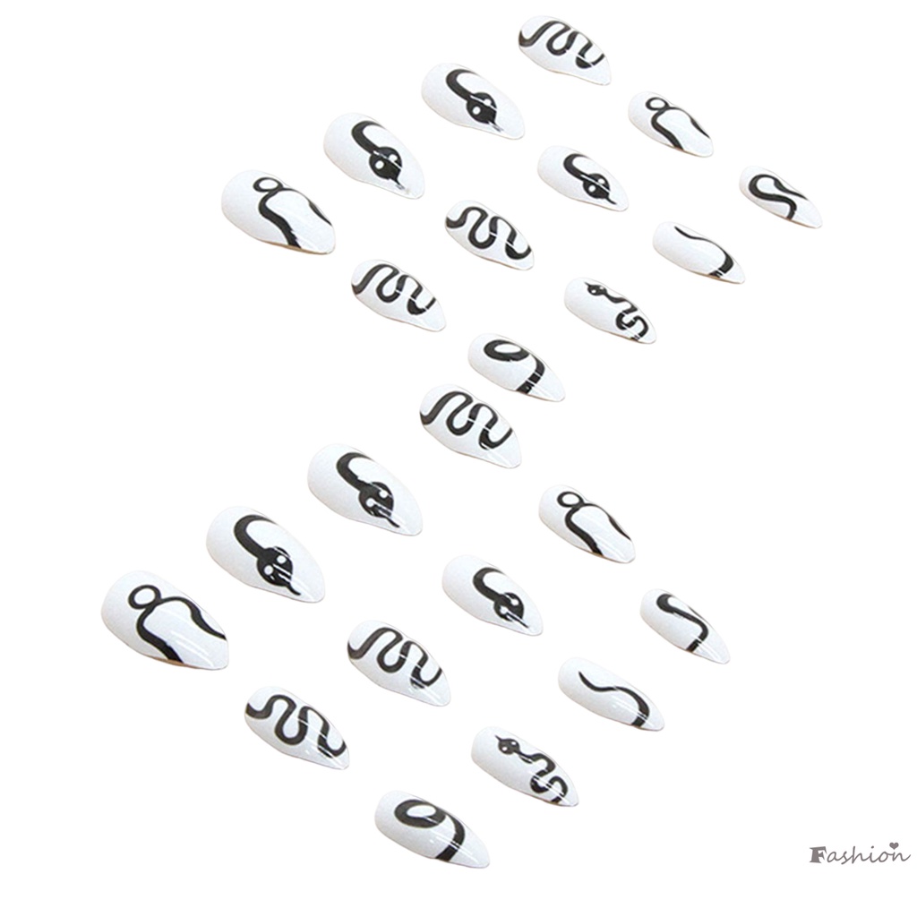 Móng Tay Giả Họa Tiết Da Rắn Sành Điệu