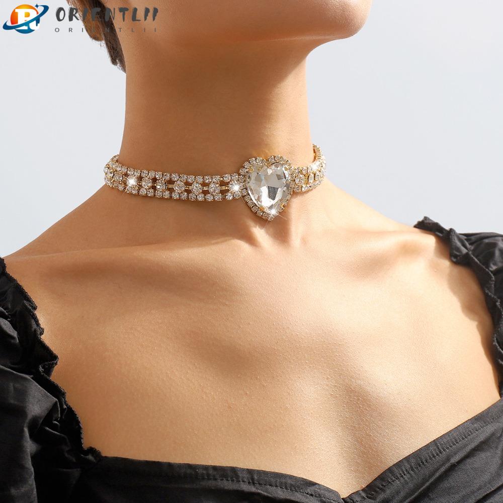 Vòng Cổ Choker Mặt Trái Tim Sang Trọng