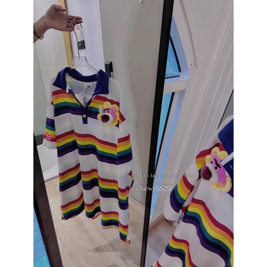 Áo polo gấu dâu sọc cầu vồng